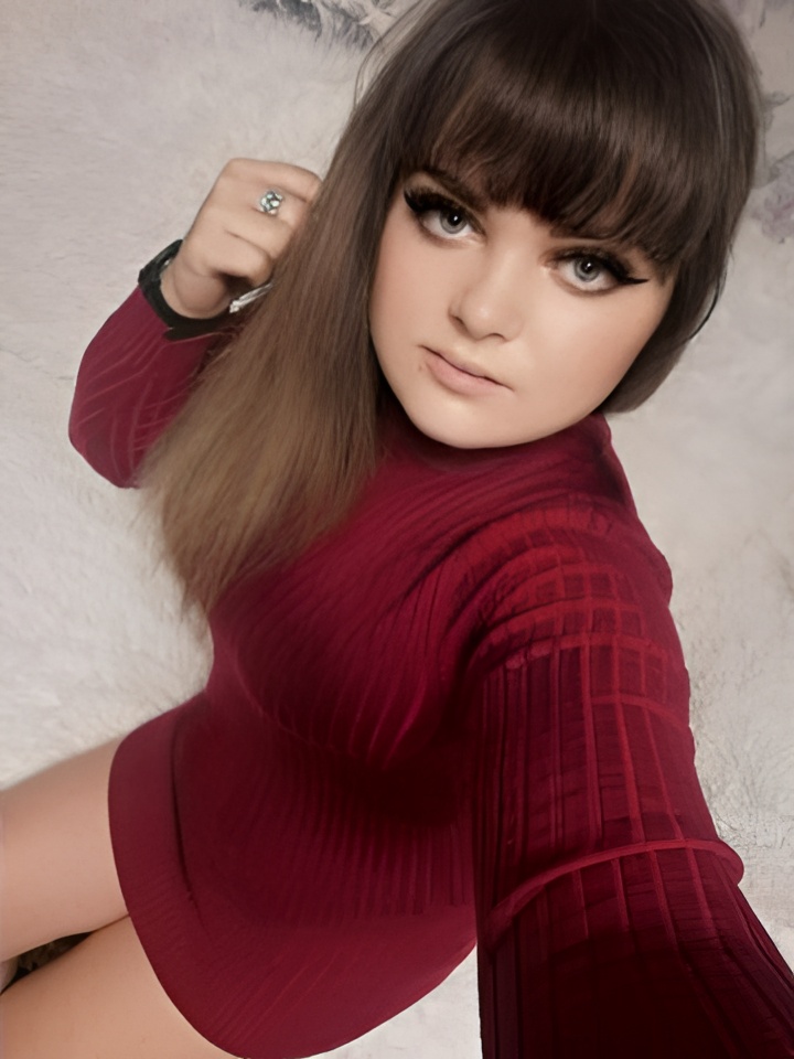 Роксана привлекальеная девушка из Каргат цена от 1500 руб