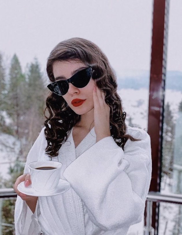 🎥 Людка привлекальеная девушка из Каргат цена от 4000 руб