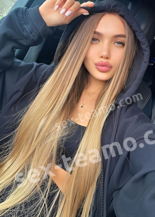 Оксана привлекательная девушка из Каргат цена от 1500 руб