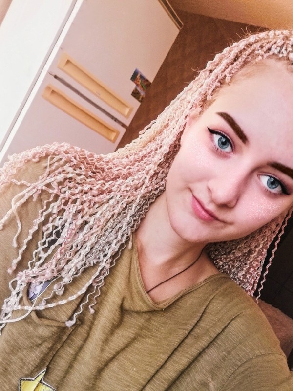 Ольга привлекательная девушка из Каргат цена от 3000 руб